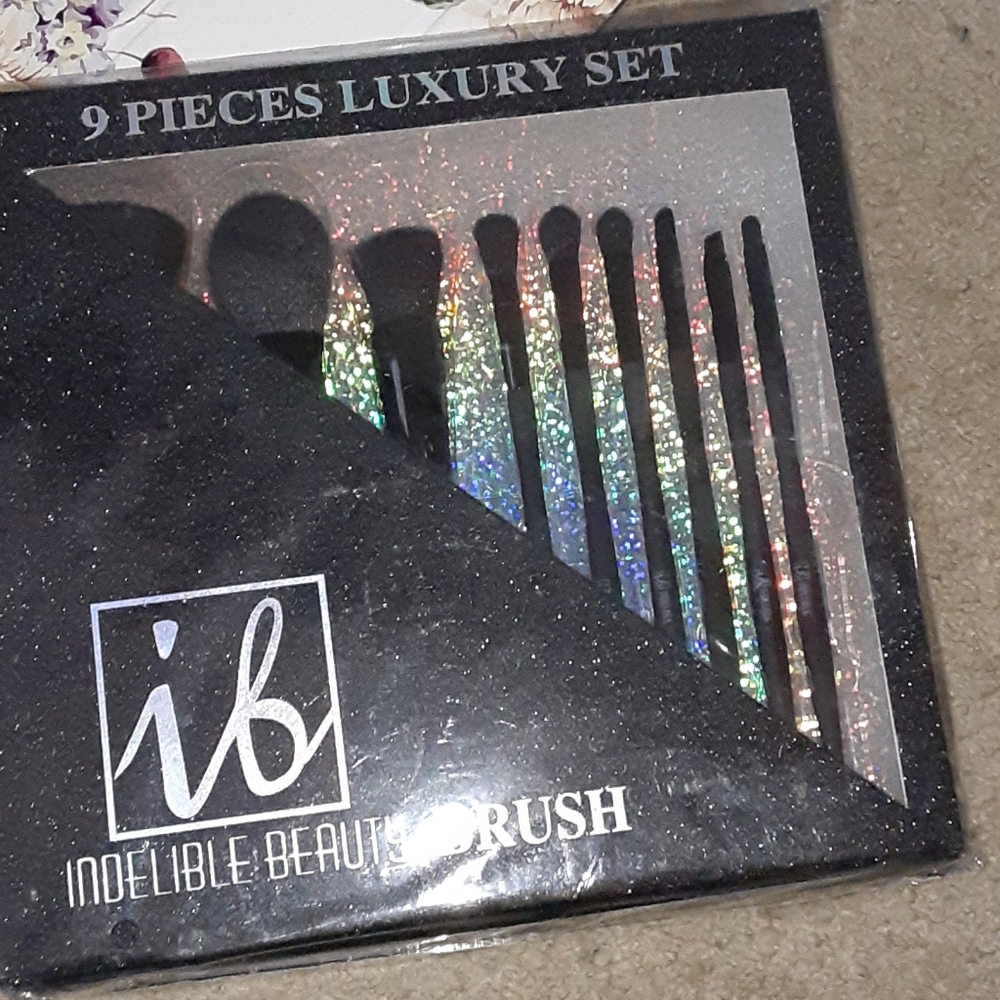 9pc Indelible Beauty brush set